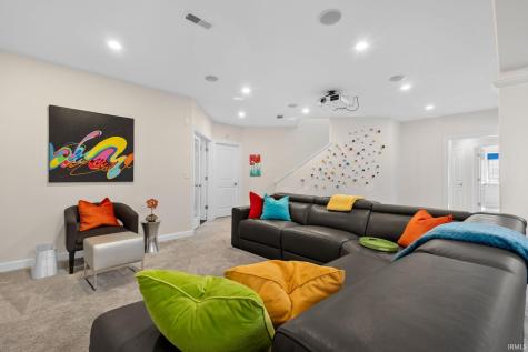 51607 Meadow Pointe Granger IN 46530