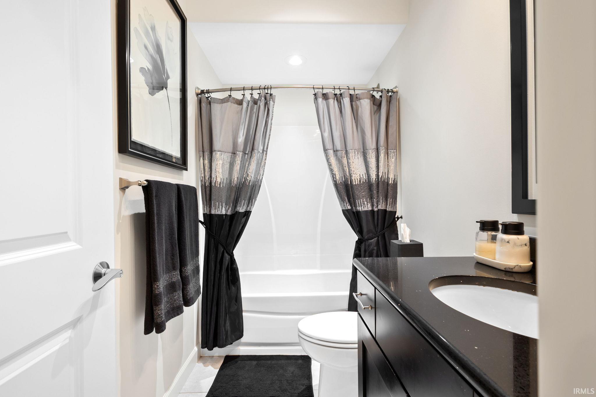 51607 Meadow Pointe Granger IN 46530