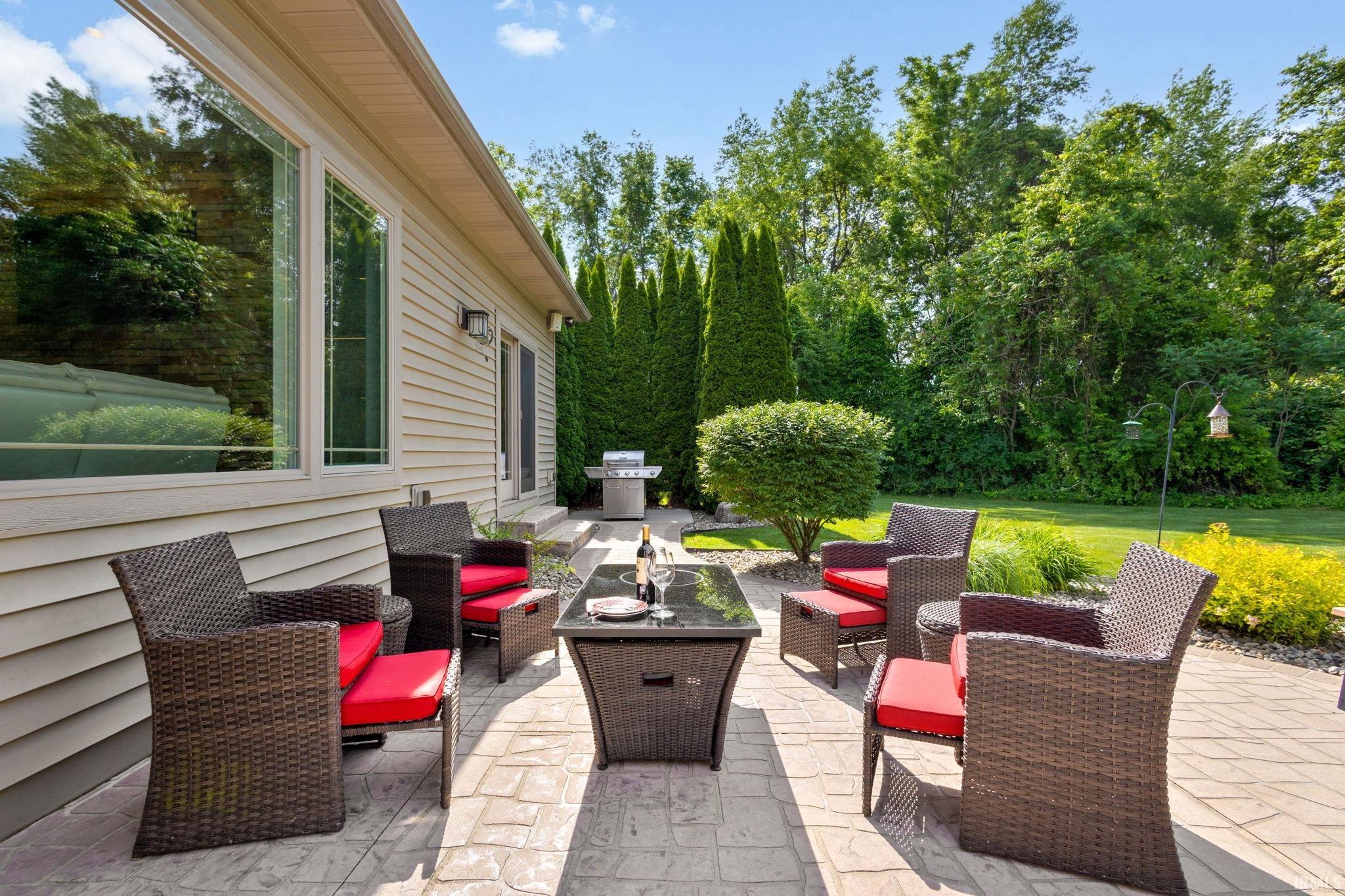 51607 Meadow Pointe Granger IN 46530