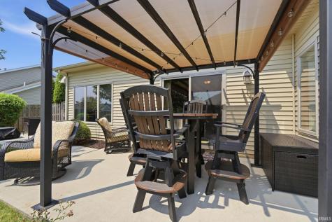 8614 Kilikenny Cove Fort Wayne IN 46835