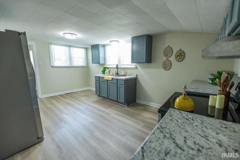 523 W Commercial Street Hartford City IN 47348
