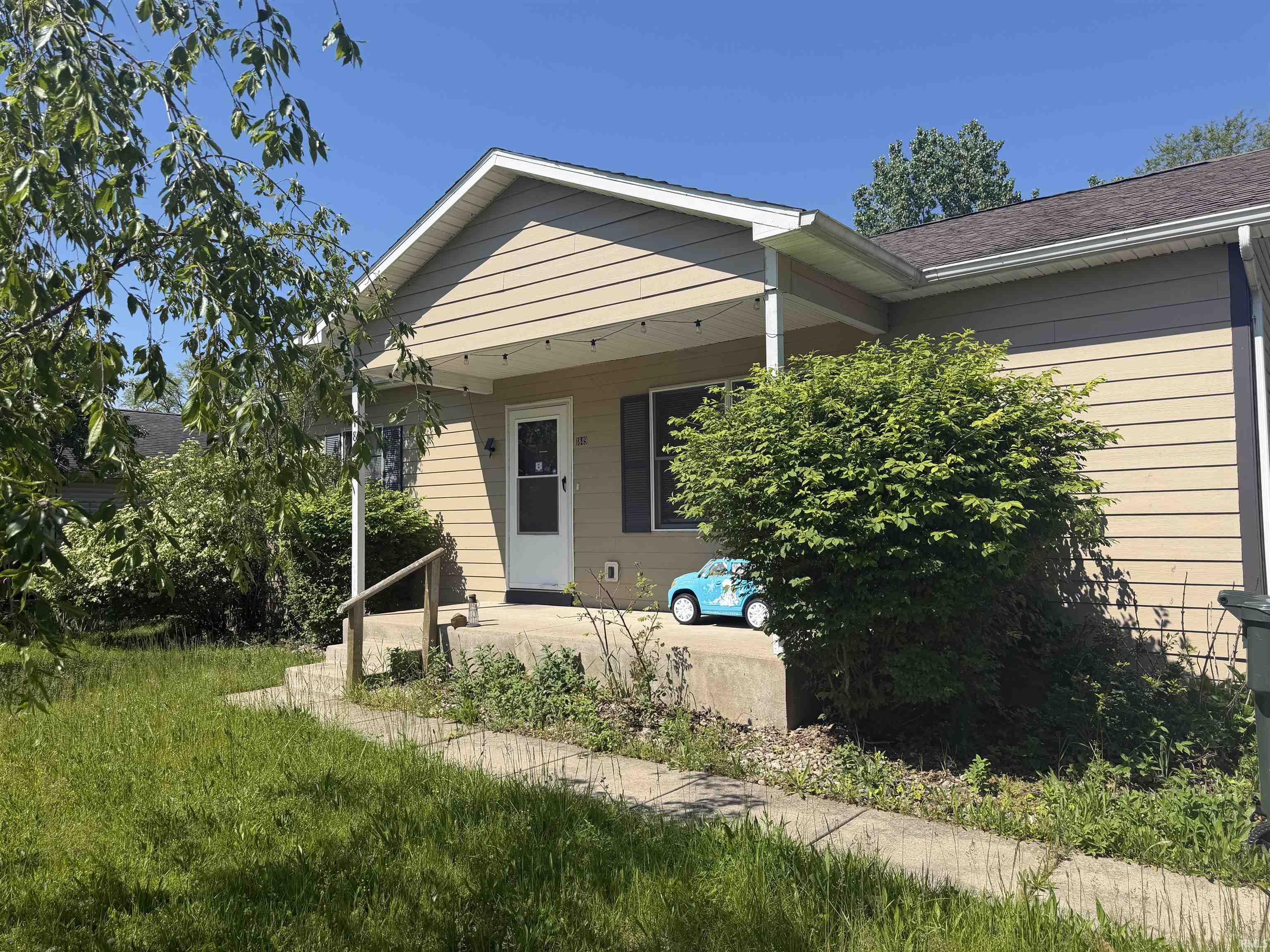 1849 N Meade Street South Bend IN 46628