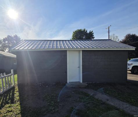 1117 S Brady Street Attica IN 47918