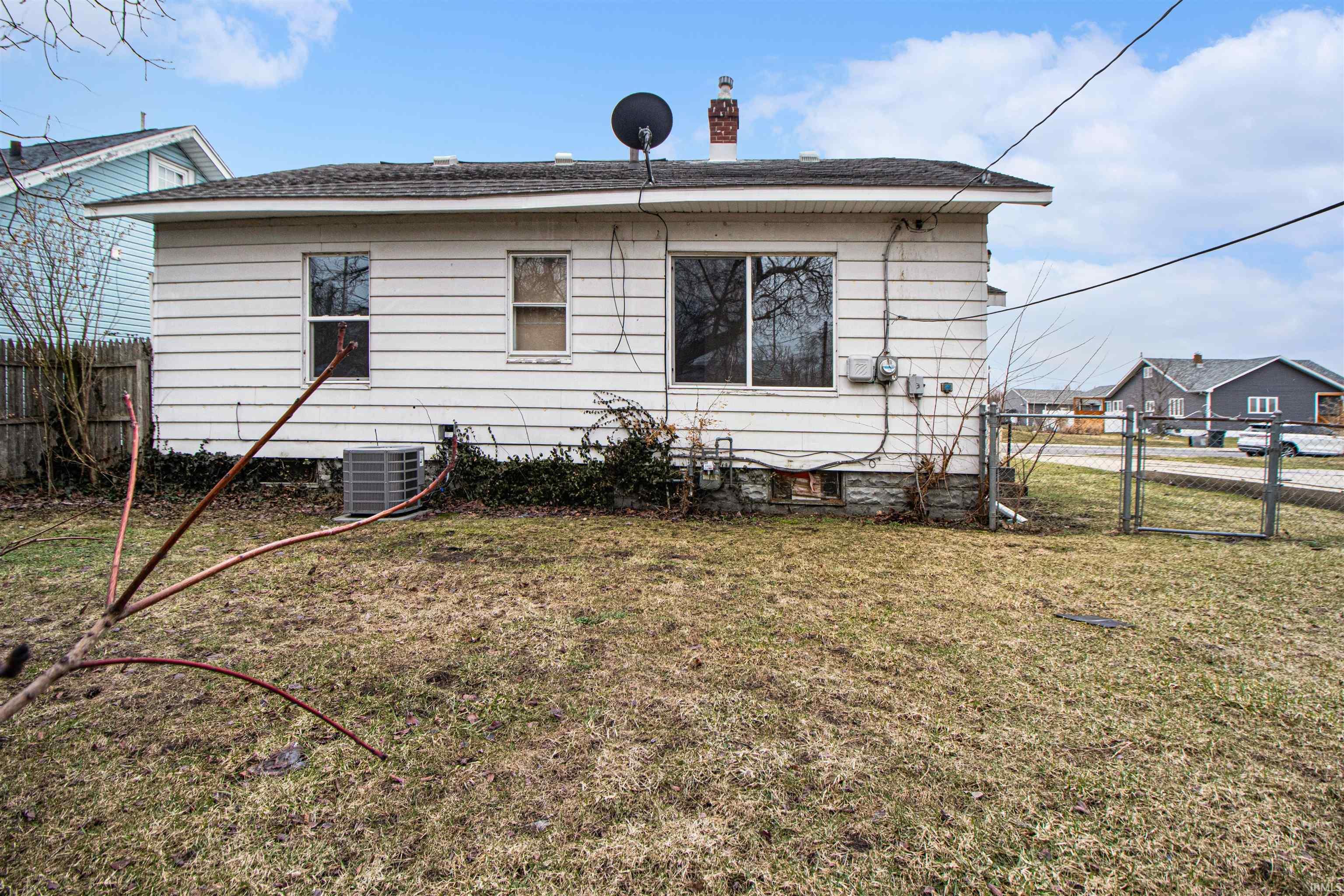 3005 Roger Street South Bend IN 46628