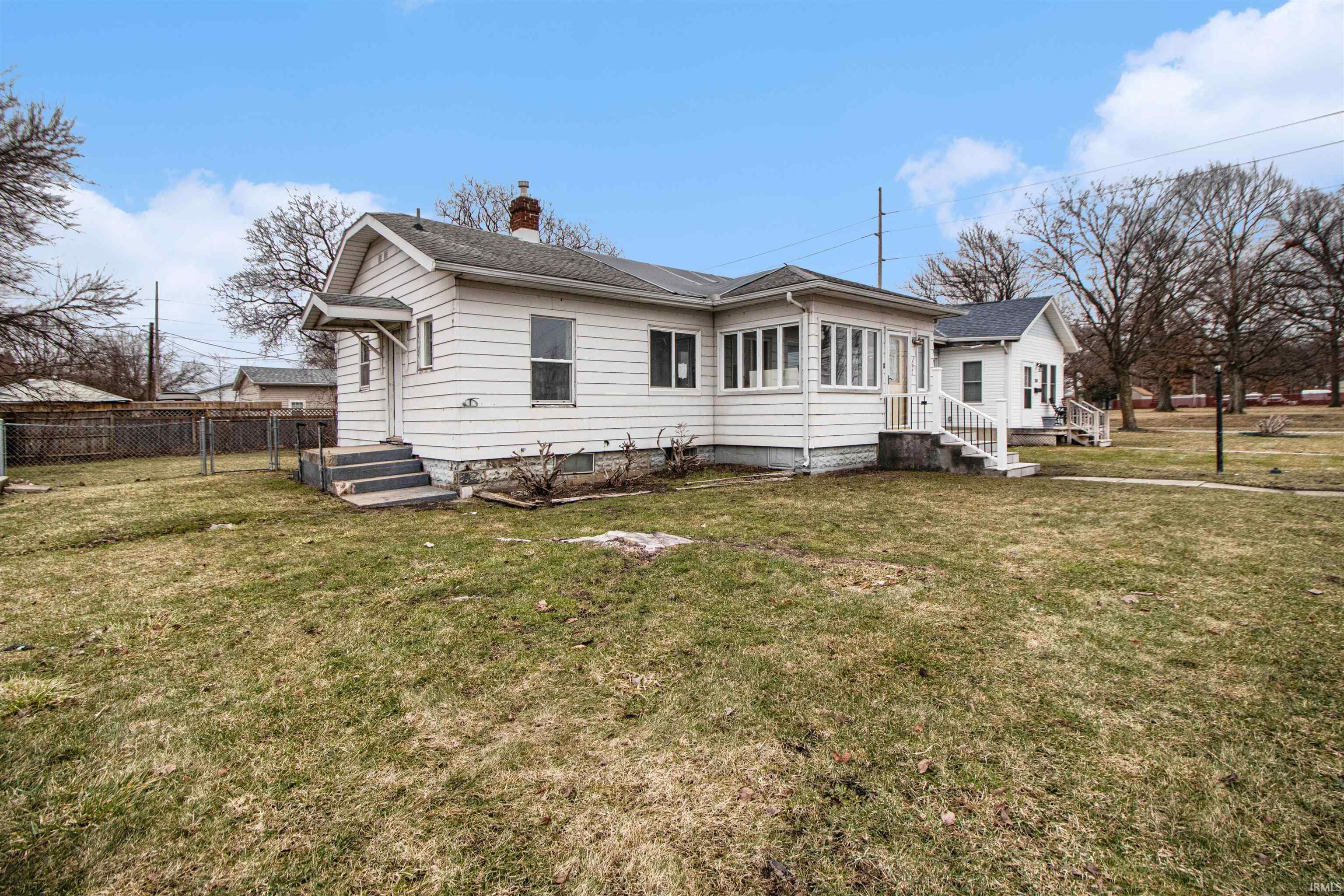 3005 Roger Street South Bend IN 46628