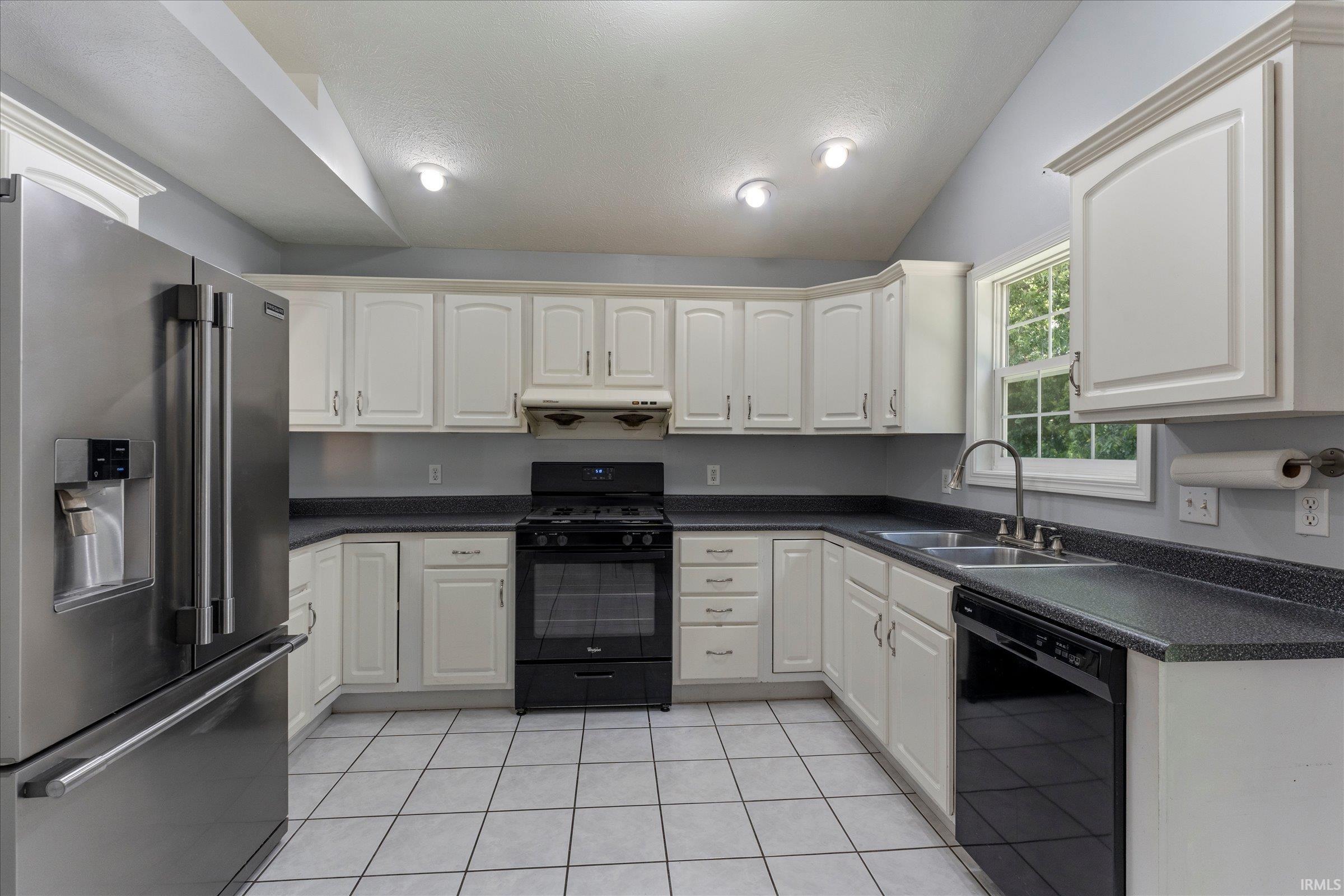 732 Prism Valley Drive Mishawaka IN 46544