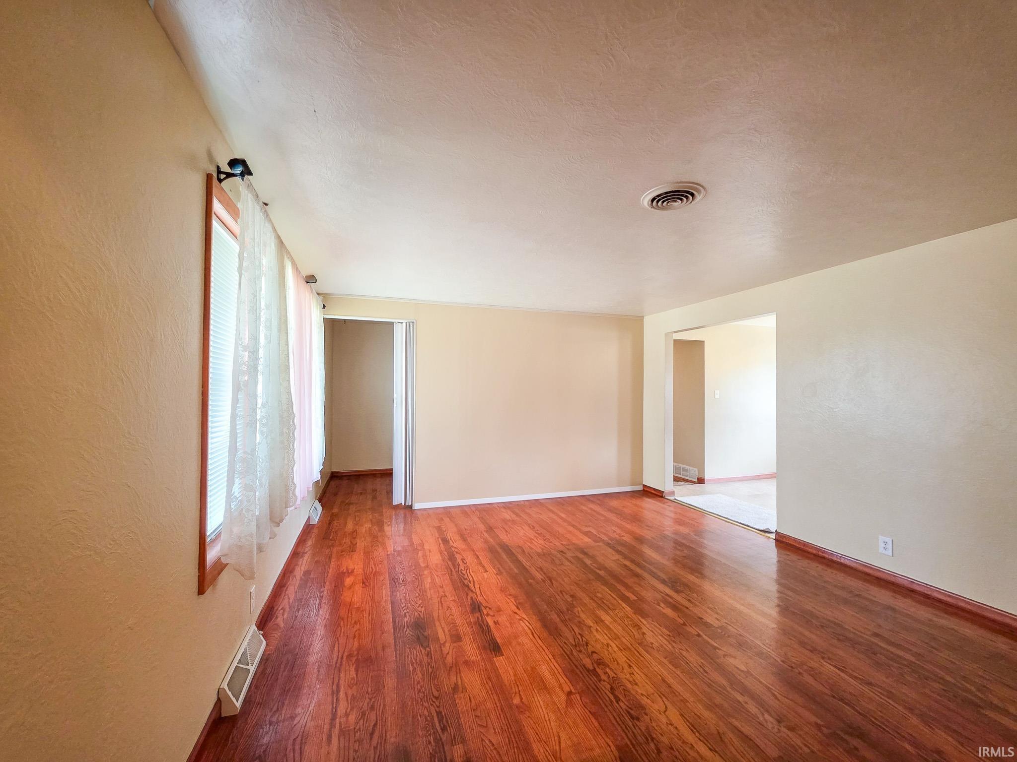 345 W Dinehart Avenue Elkhart IN 46517