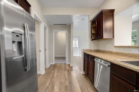 916 S 35th Street South Bend IN 46615