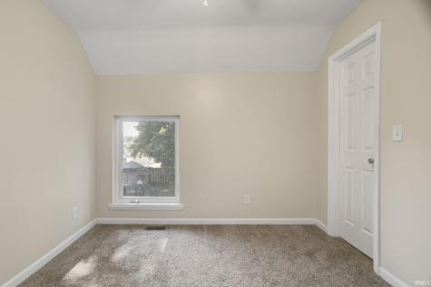 916 S 35th Street South Bend IN 46615