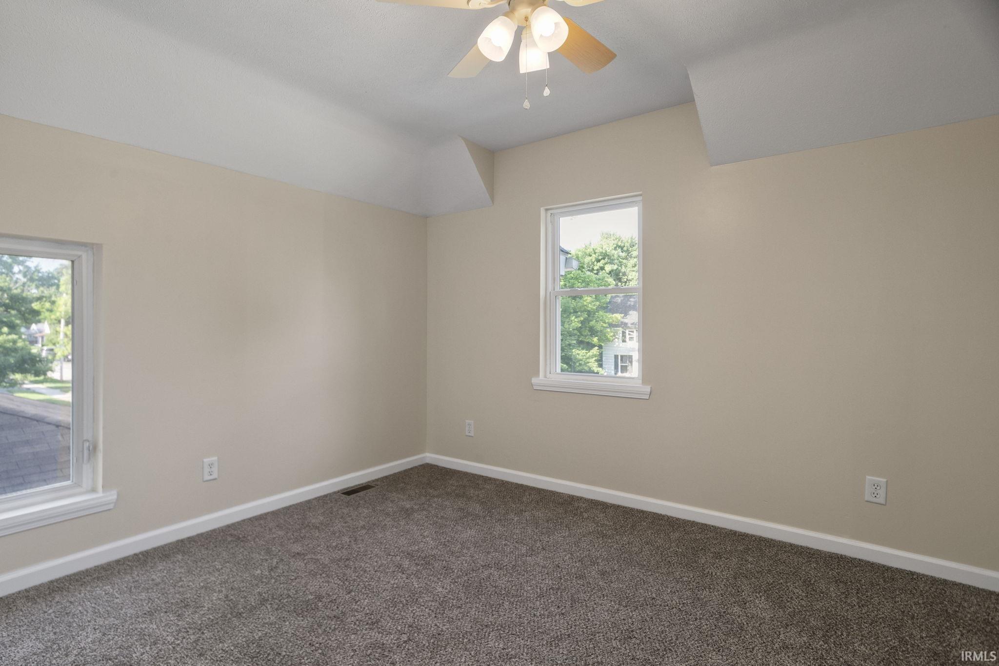 916 S 35th Street South Bend IN 46615
