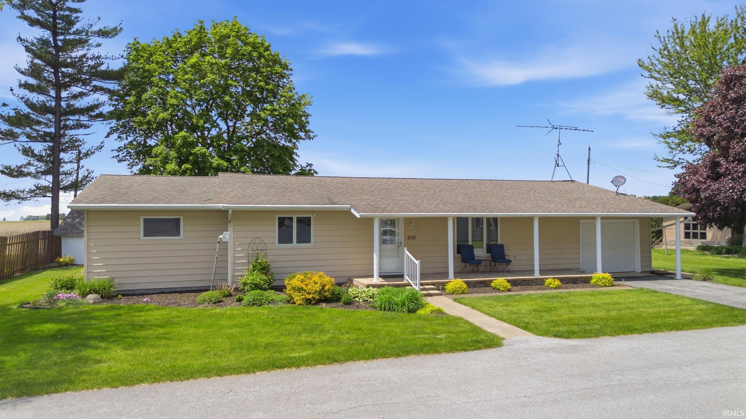 255 S Park Avenue Francesville IN 47946