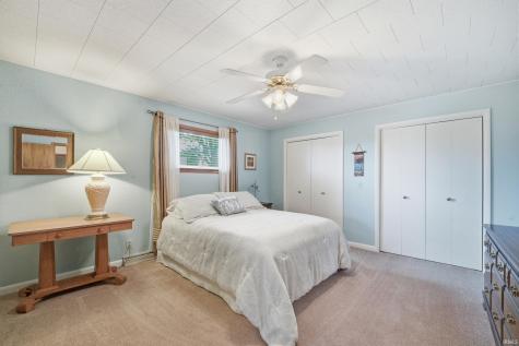 255 S Park Avenue Francesville IN 47946