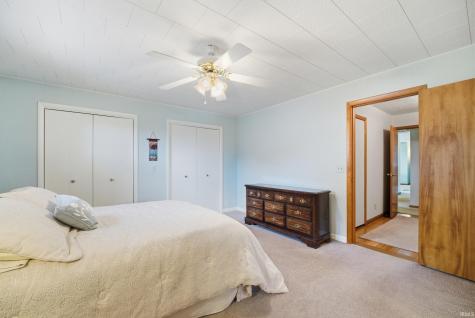 255 S Park Avenue Francesville IN 47946