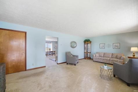 255 S Park Avenue Francesville IN 47946