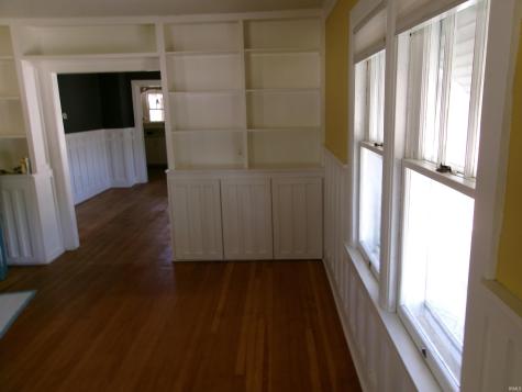 131 E Mechanic Street Bloomfield IN 47424
