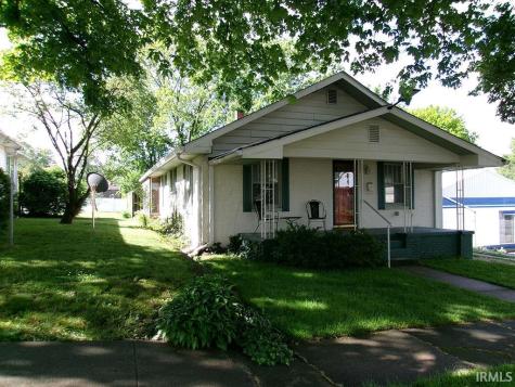 131 E Mechanic Street Bloomfield IN 47424