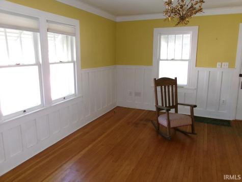 131 E Mechanic Street Bloomfield IN 47424
