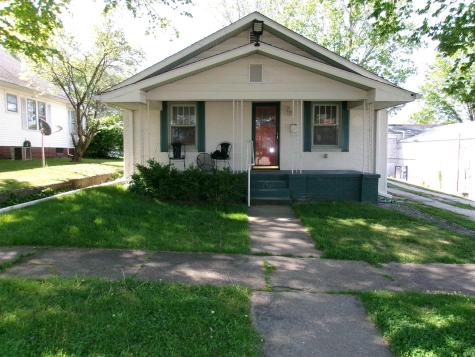 131 E Mechanic Street Bloomfield IN 47424