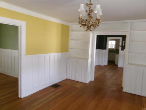 131 E Mechanic Street Bloomfield IN 47424