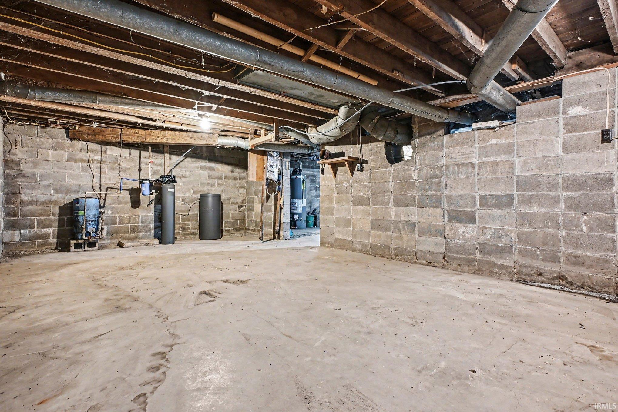 1691 S 650 E Akron IN 46910