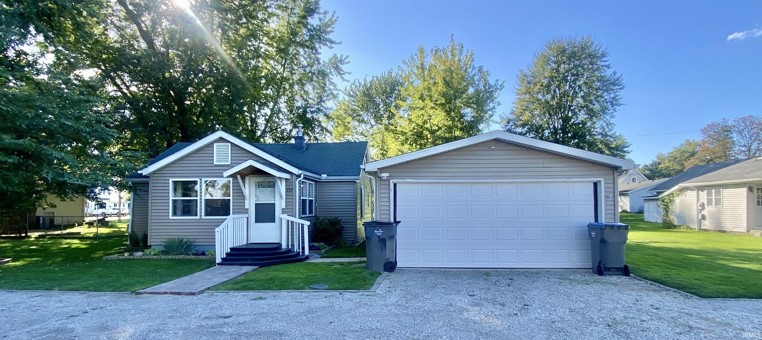 752 S Hastings Street Nappanee IN 46550