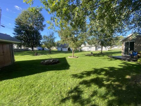 752 S Hastings Street Nappanee IN 46550