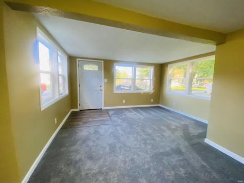 752 S Hastings Street Nappanee IN 46550