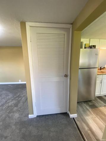 752 S Hastings Street Nappanee IN 46550