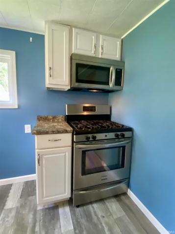 752 S Hastings Street Nappanee IN 46550