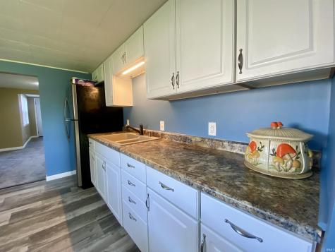 752 S Hastings Street Nappanee IN 46550