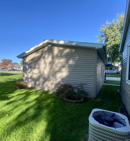 752 S Hastings Street Nappanee IN 46550