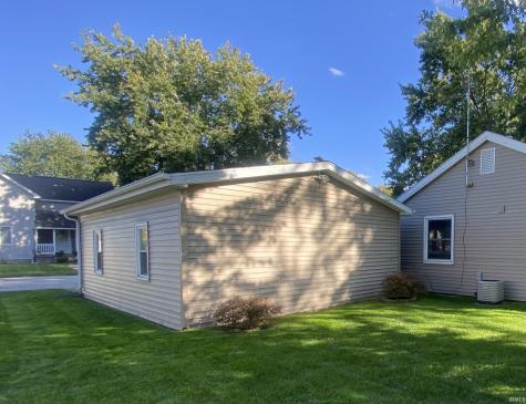 752 S Hastings Street Nappanee IN 46550