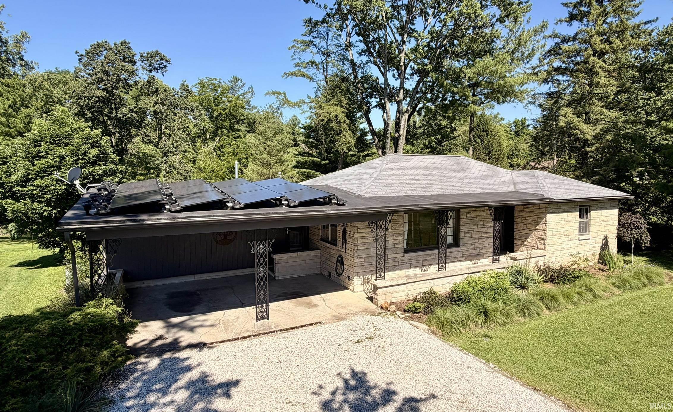 816 S Anna Lee Lane Bloomington IN 47403