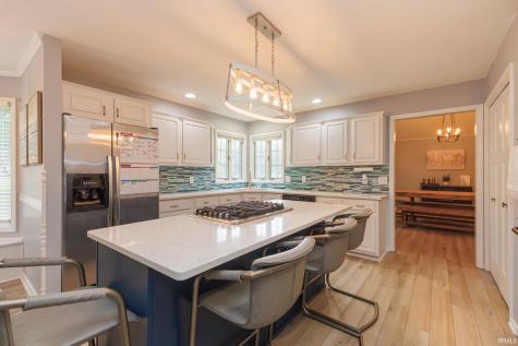 501 S Riviera Lane Yorktown IN 47396