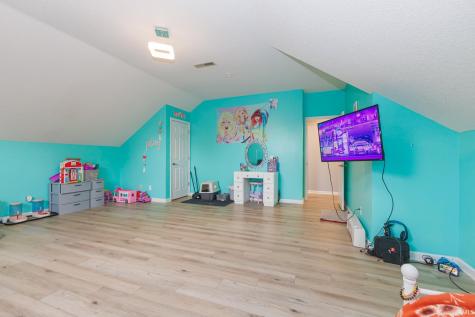 501 S Riviera Lane Yorktown IN 47396