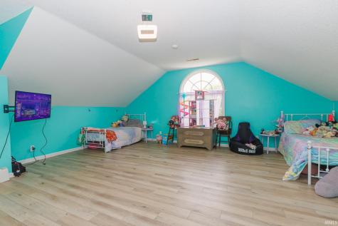 501 S Riviera Lane Yorktown IN 47396