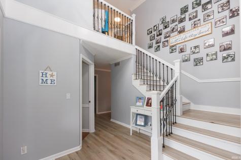 501 S Riviera Lane Yorktown IN 47396