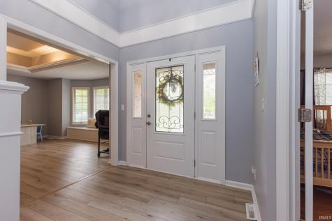 501 S Riviera Lane Yorktown IN 47396