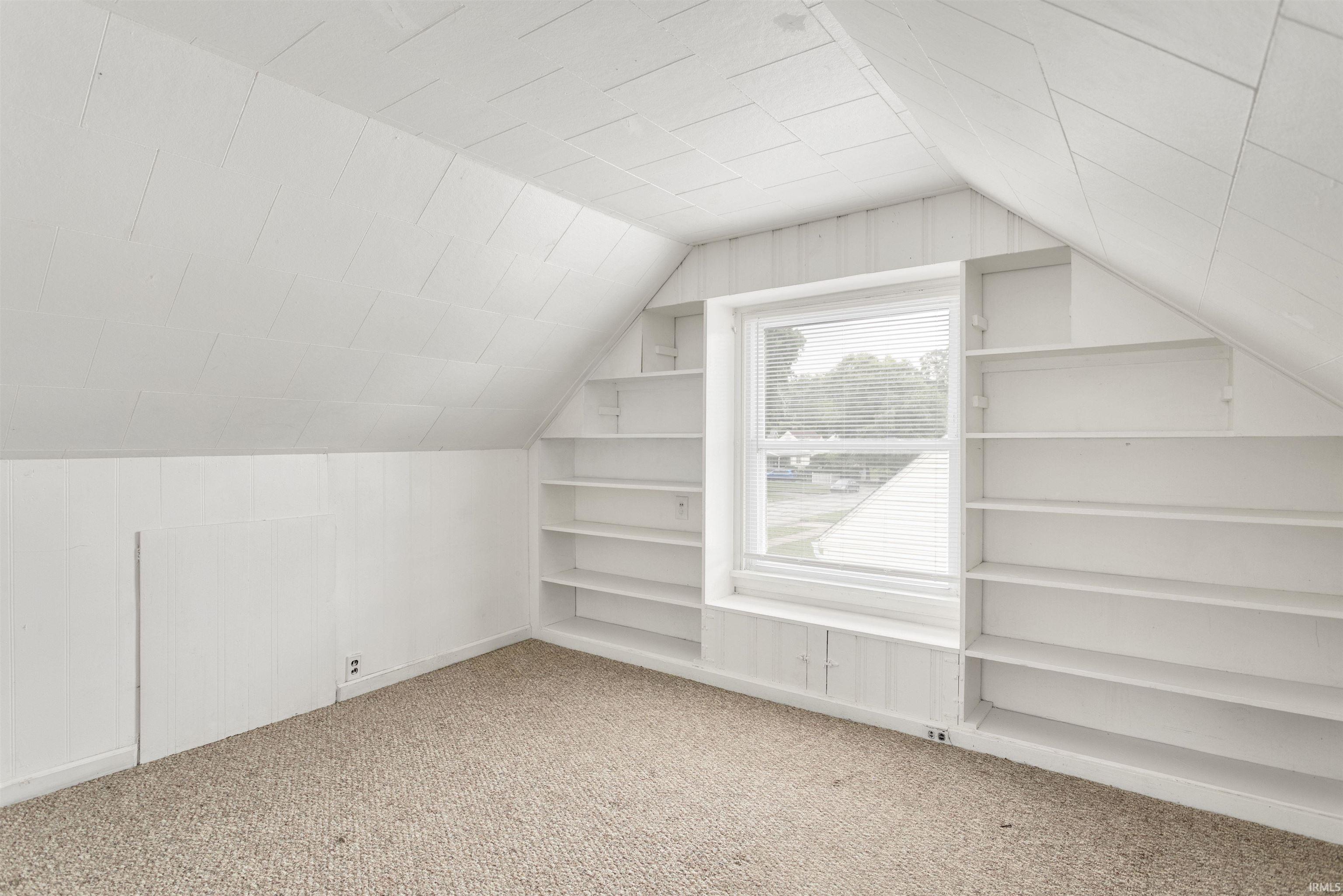 1238 Academy Place South Bend IN 46616