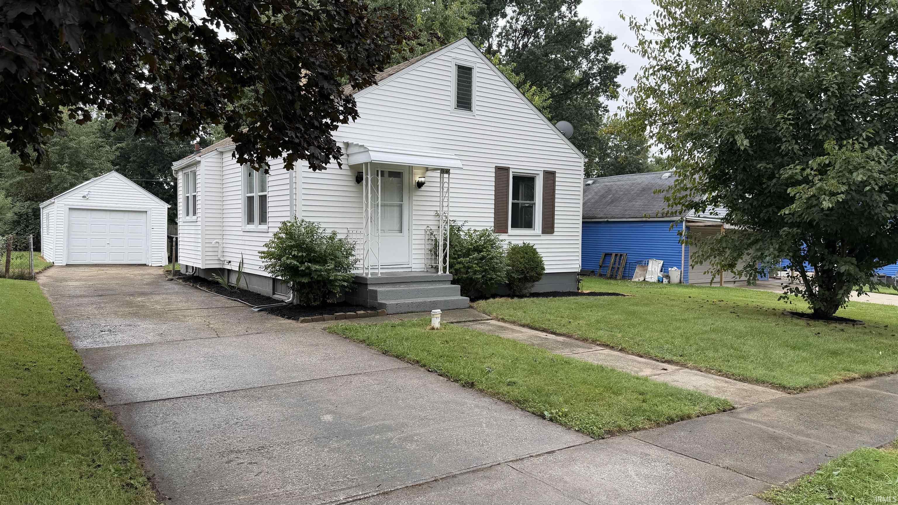 19746 Detroit Avenue South Bend IN 46614