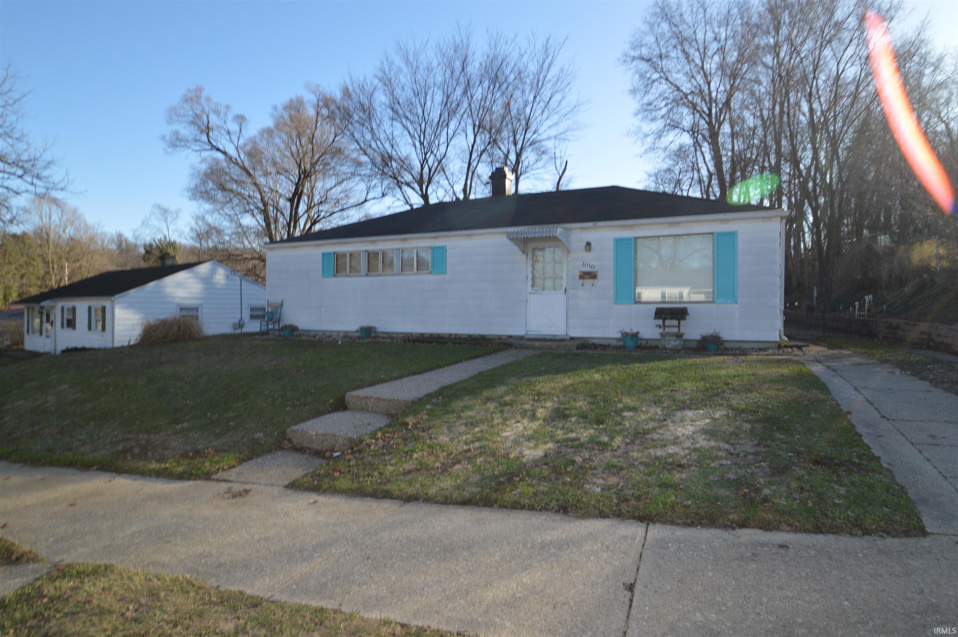 1010 Lancaster Drive South Bend IN 46614