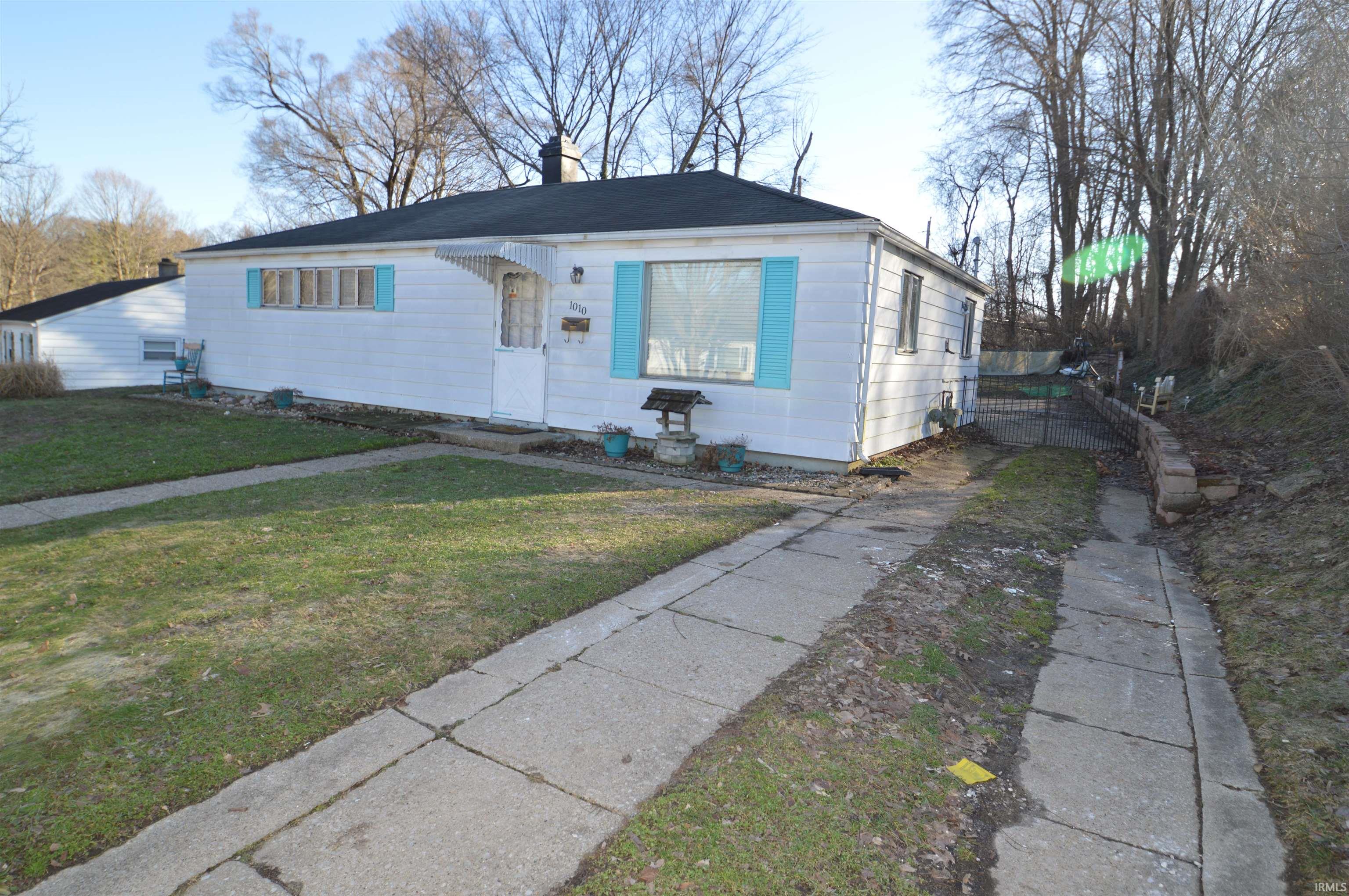 1010 Lancaster Drive South Bend IN 46614