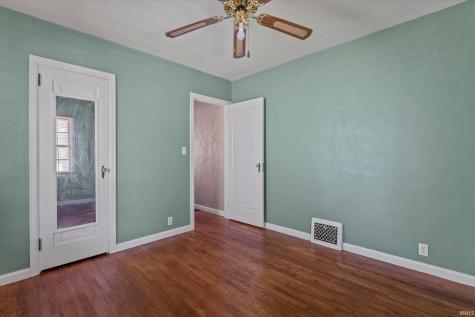 413 Tonti Street South Bend IN 46517