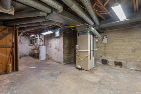 413 Tonti Street South Bend IN 46517