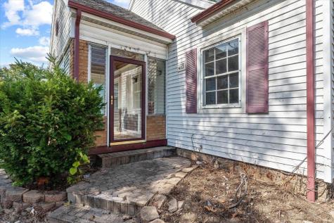 413 Tonti Street South Bend IN 46517