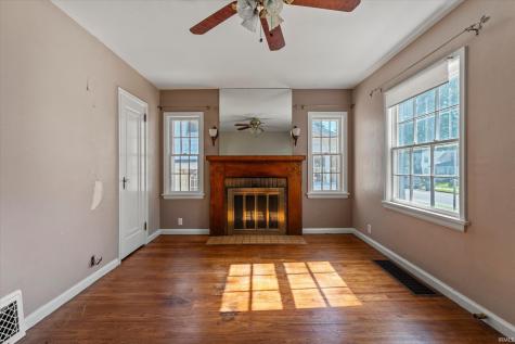 413 Tonti Street South Bend IN 46517