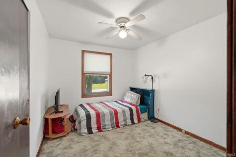 627 E Jefferson Street Warren IN 46792