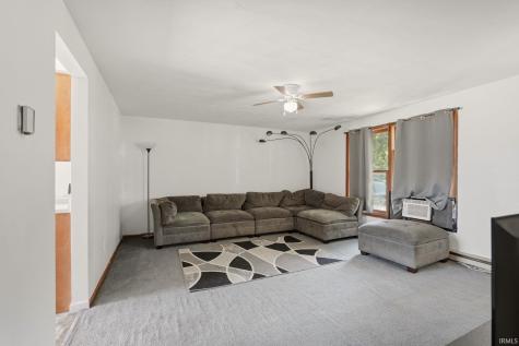 627 E Jefferson Street Warren IN 46792