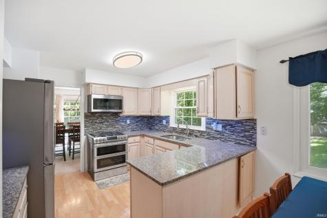 6902 Mohican Trail Fort Wayne IN 46804