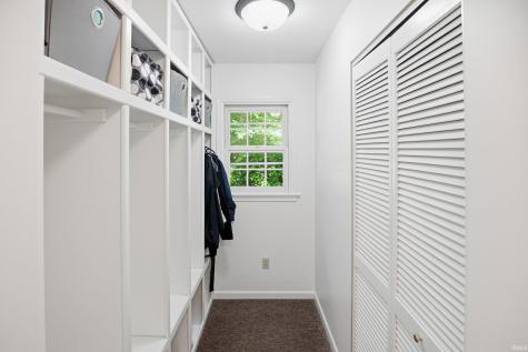 6902 Mohican Trail Fort Wayne IN 46804